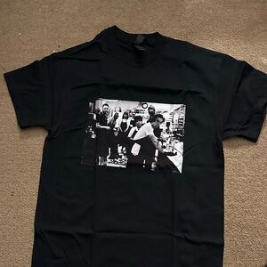 Tee From award winning Show The Bear